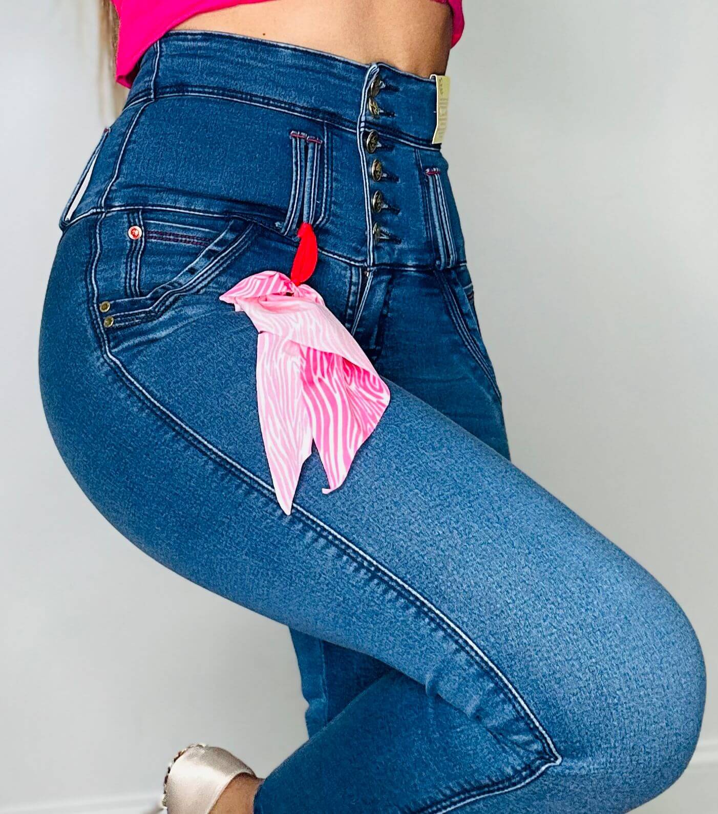 Jeans Colombianos levantacola SYG23128