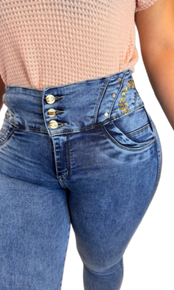 Alternative view of YRWHELENA